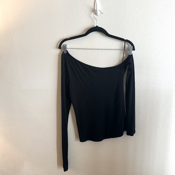 OLIVACEOUS Off The Shoulder Top Long Sleeve  Black Womens Size Large - Picture 3 of 7